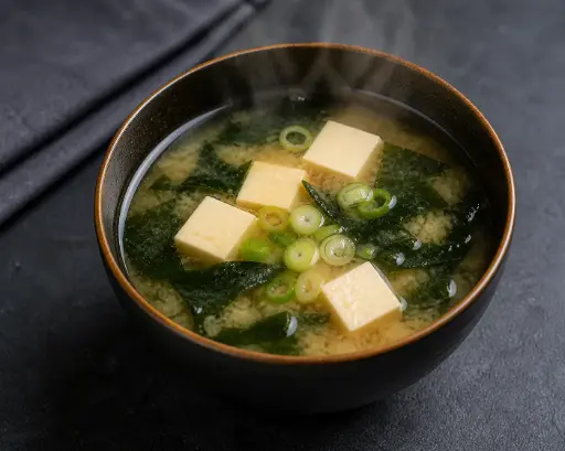 [2] 2-MISO SUPPE :Mit Tofu, Seetang und Zwiebeln 17, F